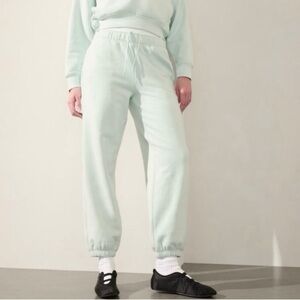 Athleta Forever Fleece Joggers in Glacier Size Small